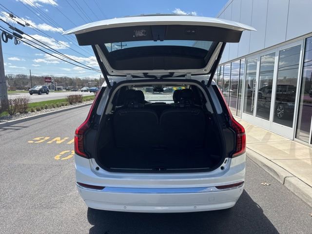 Certified 2025 Volvo XC90 B6 Plus AWD/4WD image 11