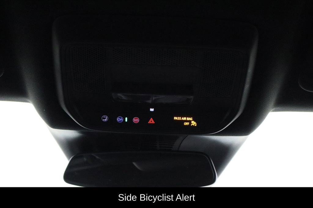 Used 2024 Chevrolet Blazer EV LT image 25