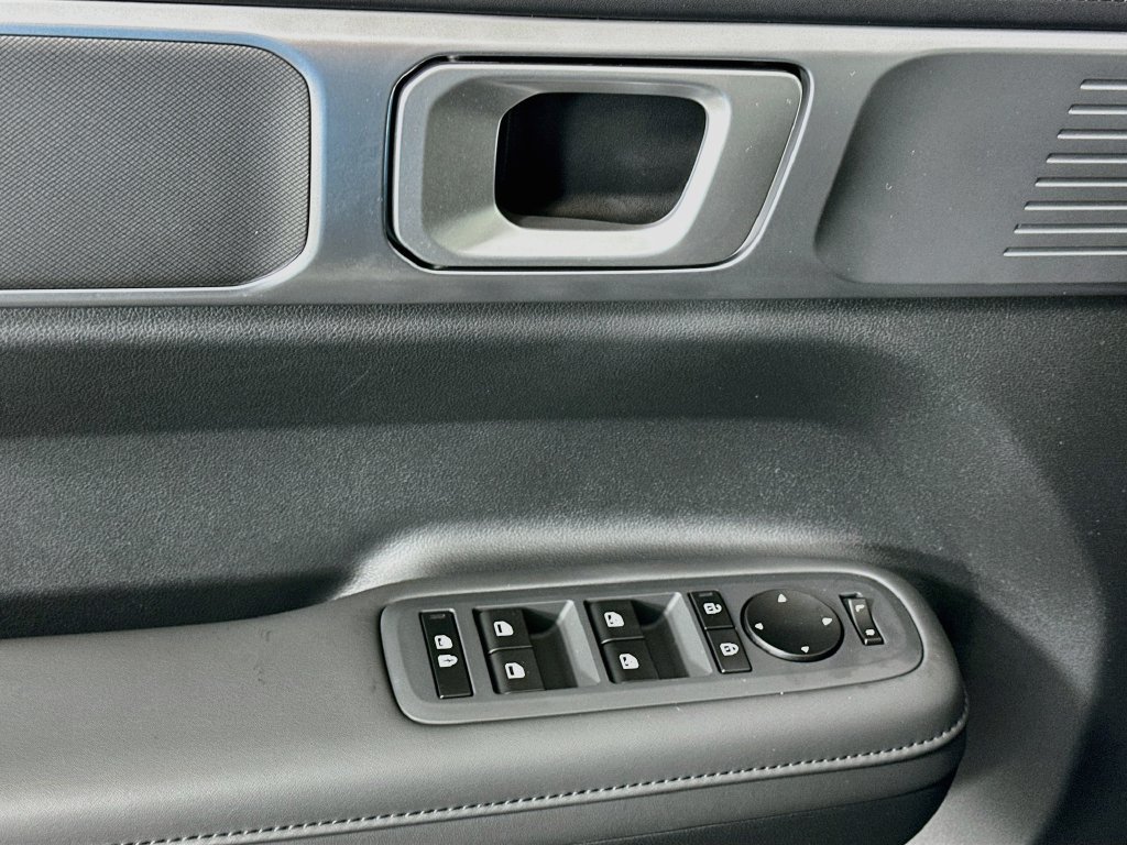 New 2027 Hyundai Santa Fe SEL FWD image 18