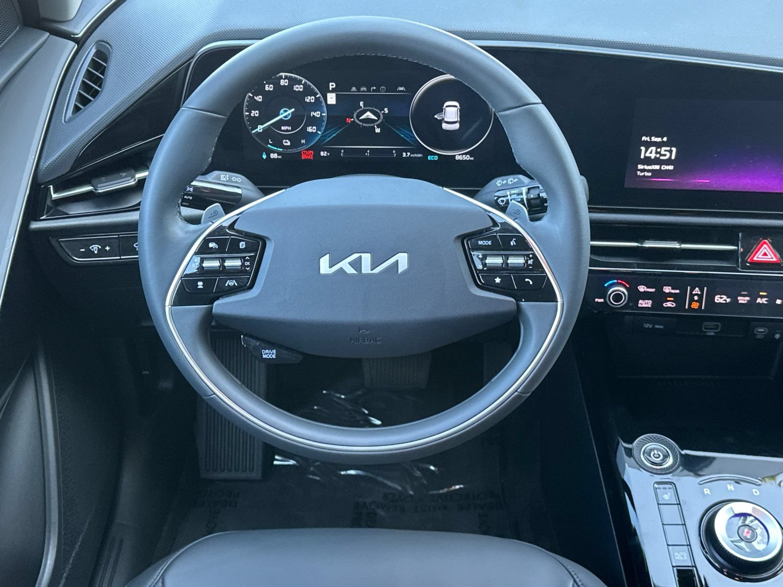 Certified 2024 Kia Niro Wind FWD image 14