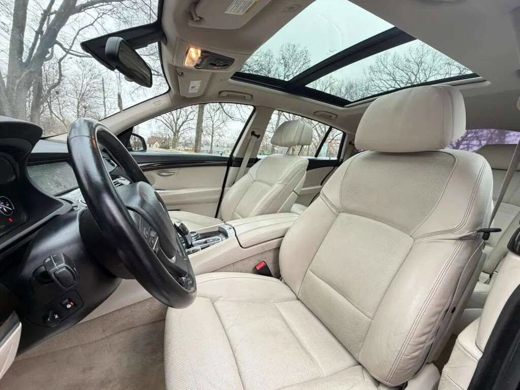 Used 2014 BMW 535i Gran Turismo xDrive image 12