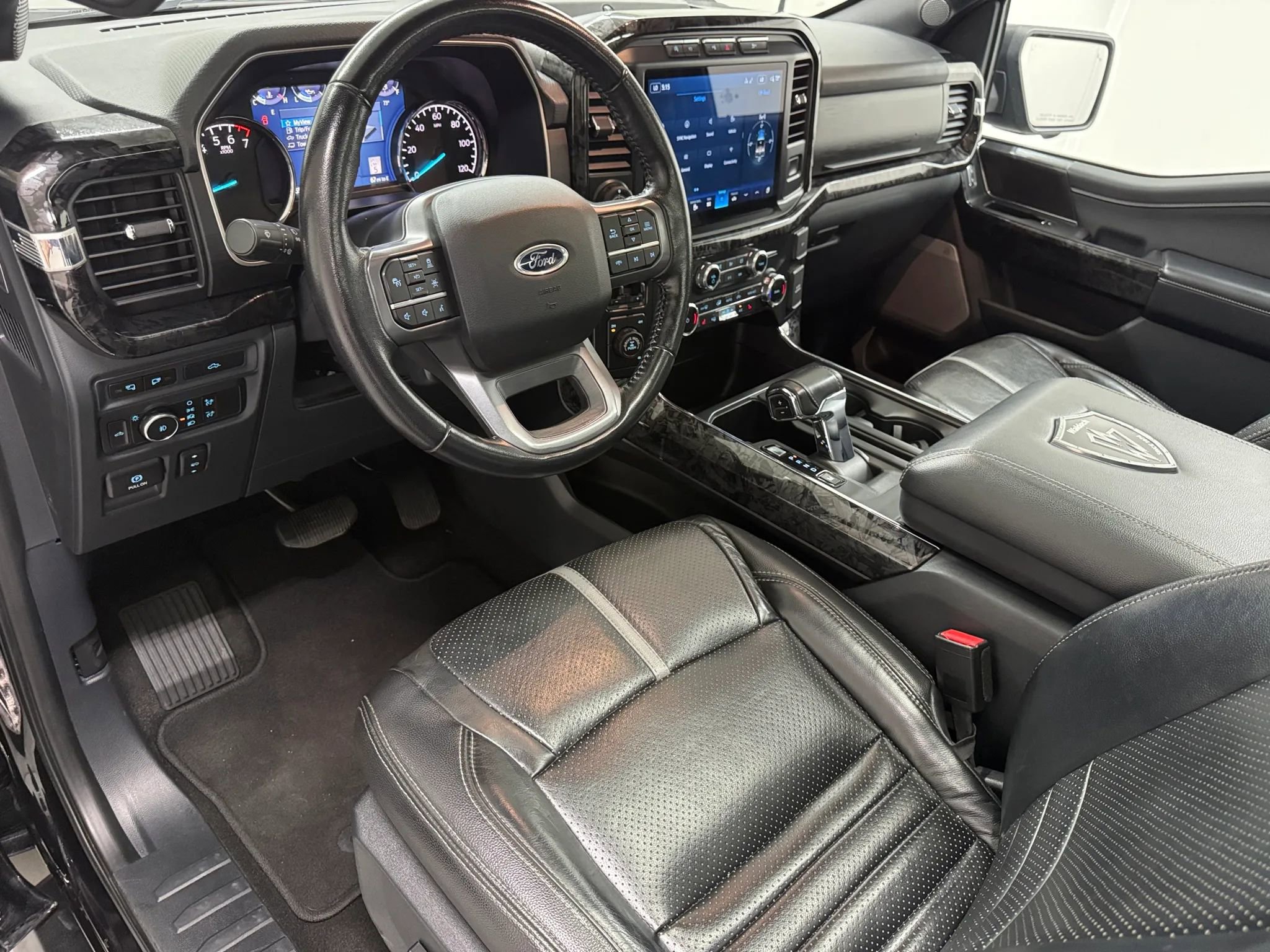 Used 2022 Ford F150 XLT w/ Equipment Group 302A High AWD/4WD image 9