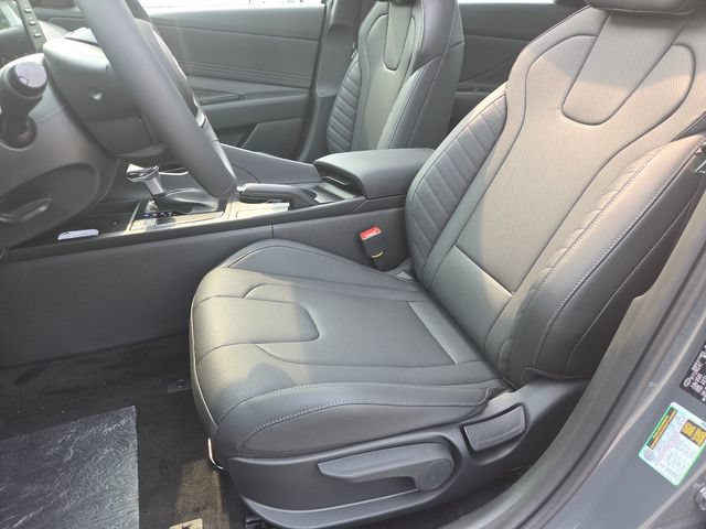 New 2026 Hyundai Elantra SEL Sport FWD image 23