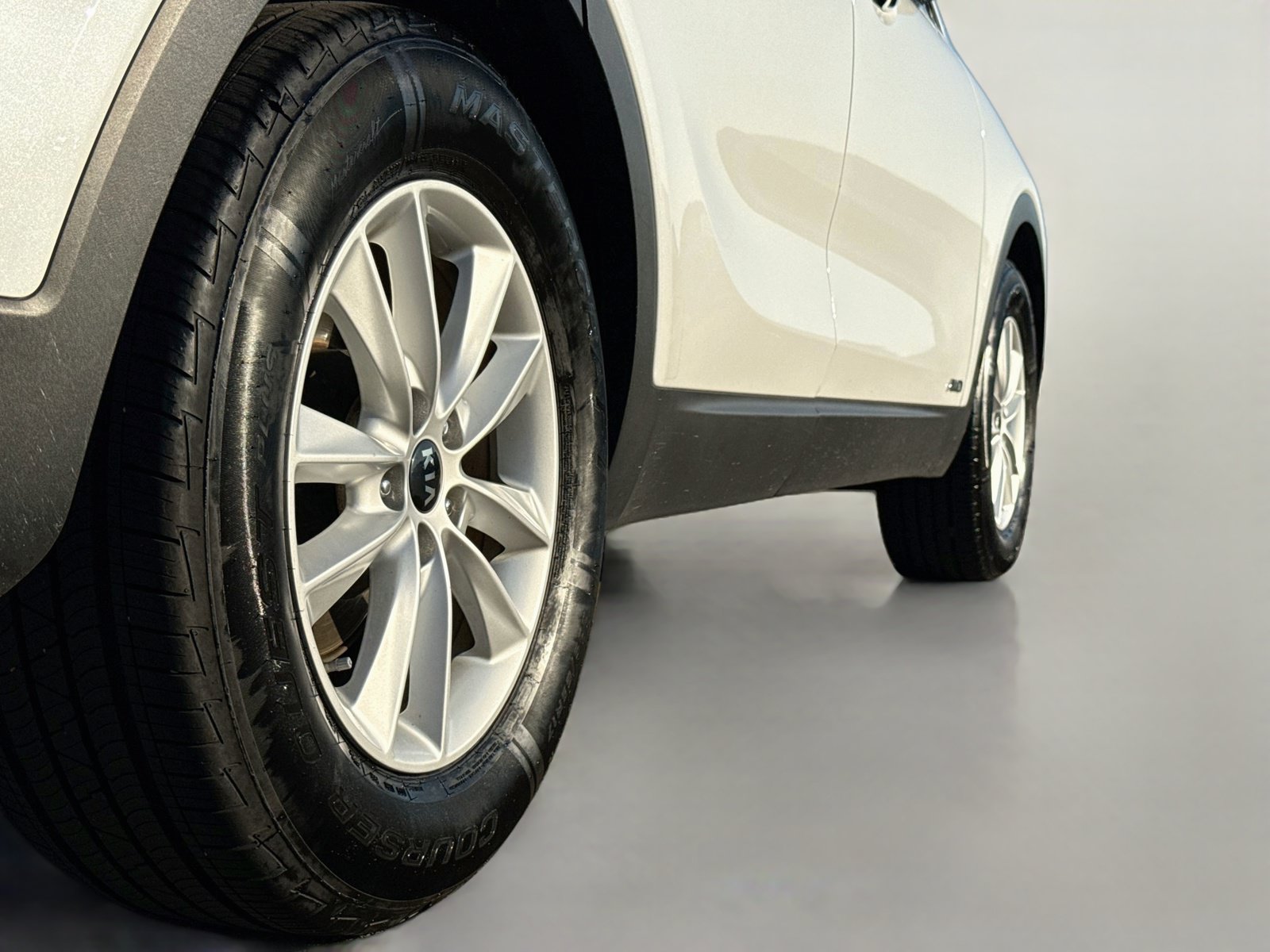 Used 2019 Kia Sorento AWD w/ LX Convenience Package image 9