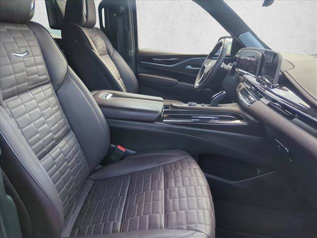 Used 2024 Cadillac Escalade ESV Sport Platinum w/ LPO, ONYX Package AWD/4WD image 25