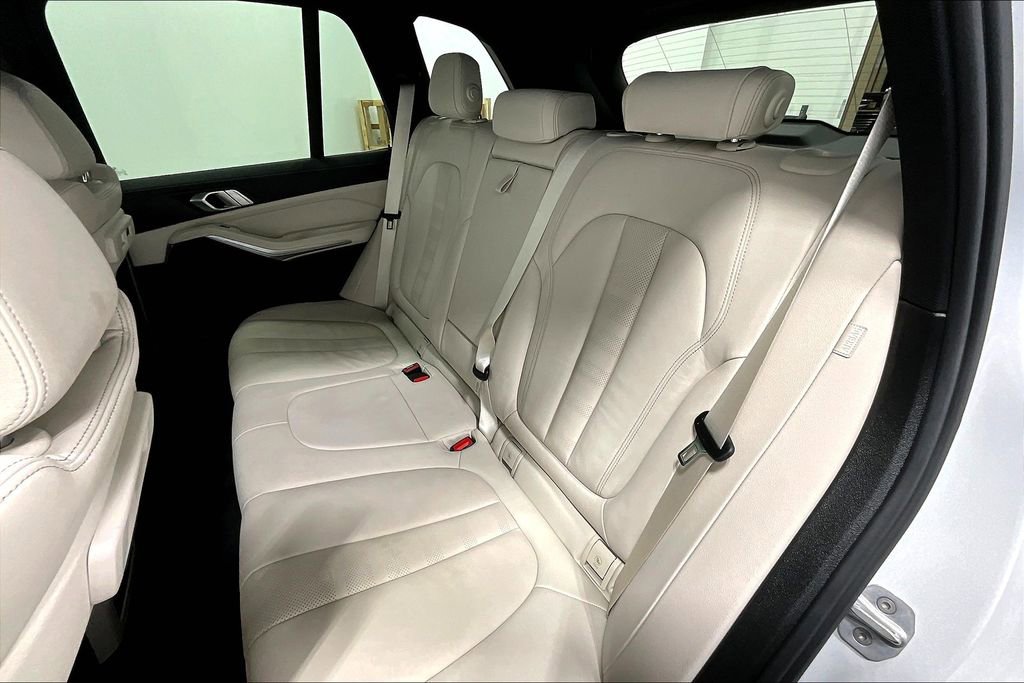 Used 2020 BMW X5 xDrive40i w/ Premium Package image 36