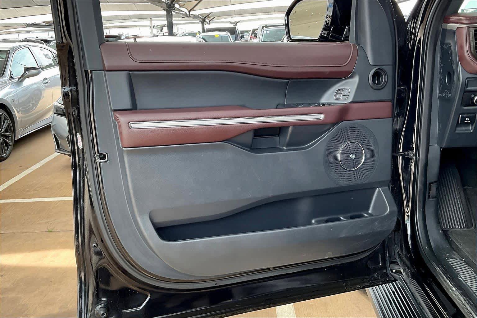 Used 2024 Ford Expedition Max Limited RWD image 22
