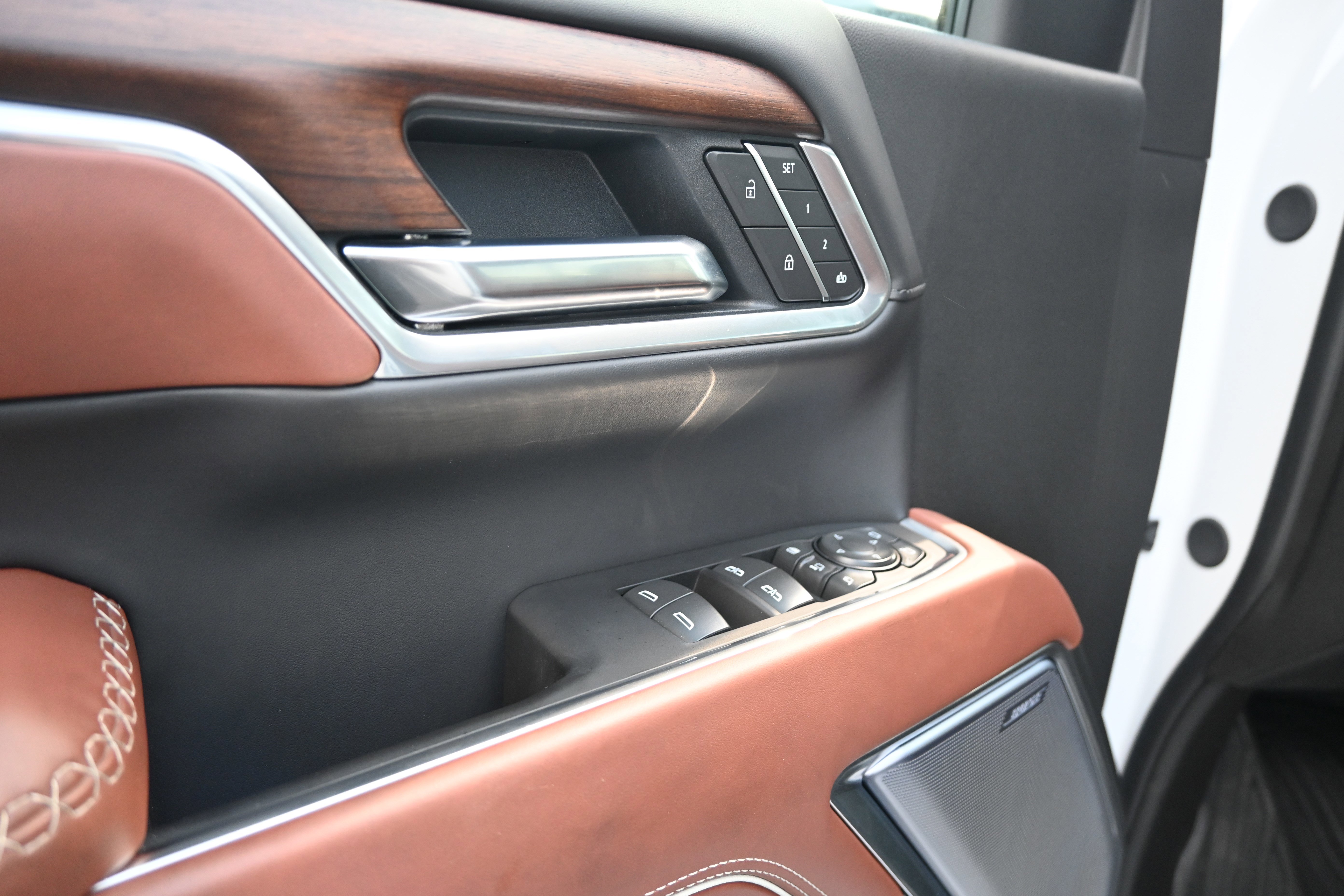 Used 2025 GMC Sierra 2500 Denali Ultimate image 18