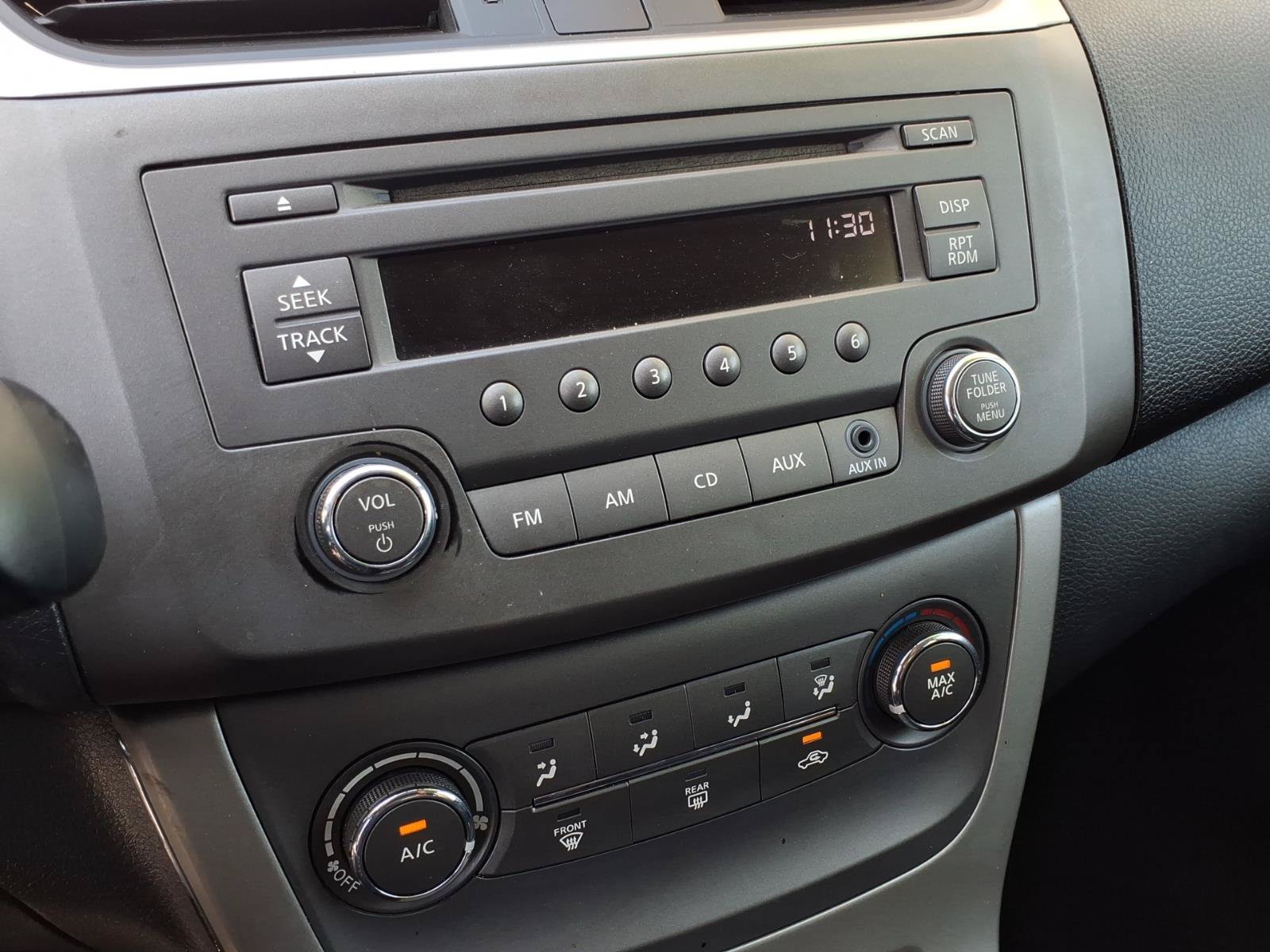 Used 2014 Nissan Sentra S FWD image 20