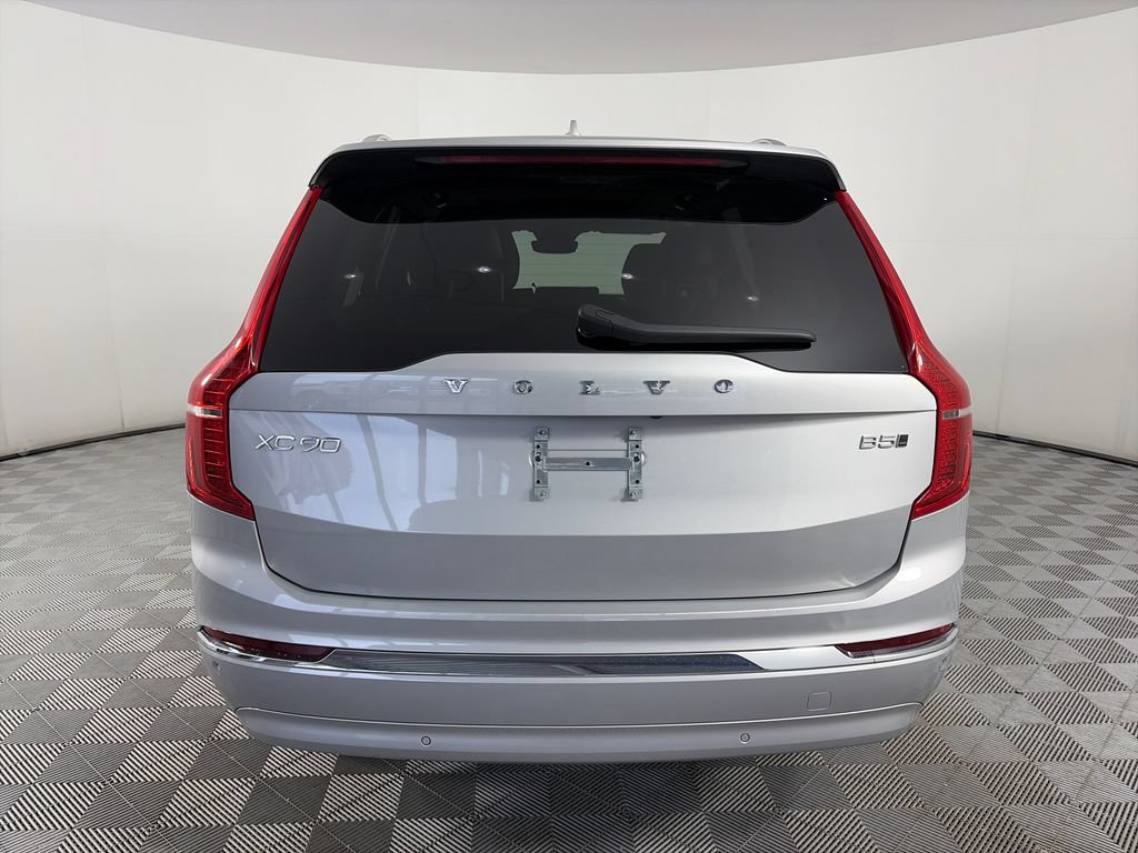 Used 2024 Volvo XC90 B5 Plus AWD/4WD image 6