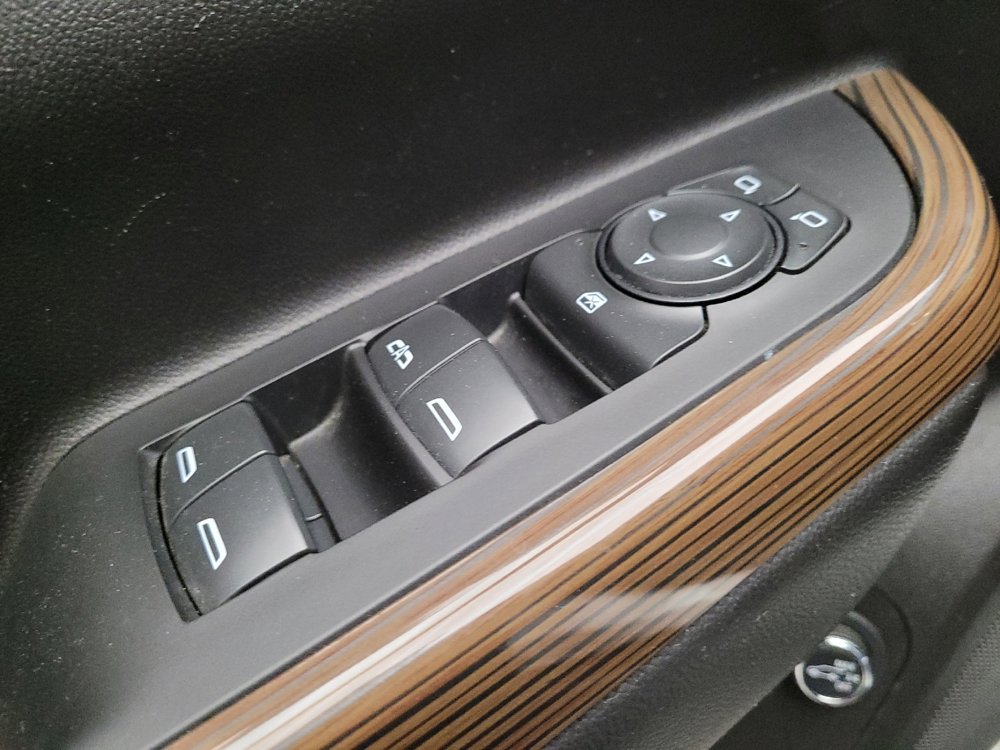 Used 2023 GMC Acadia SLE w/ Driver Convenience Package image 27