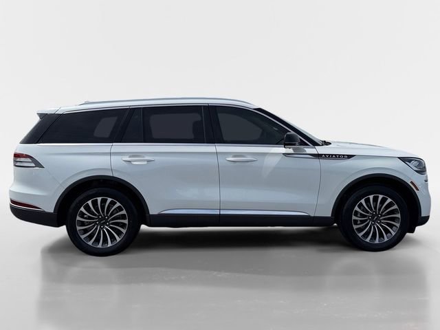 Used 2023 Lincoln Aviator Reserve AWD/4WD image 7