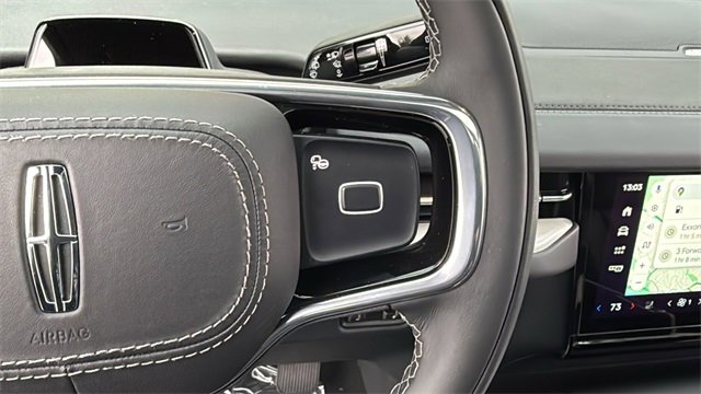 New 2025 Lincoln Navigator Reserve w/ Jet Appearance Package image 31