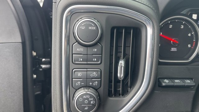 Used 2023 Chevrolet Silverado 3500 High Country image 13