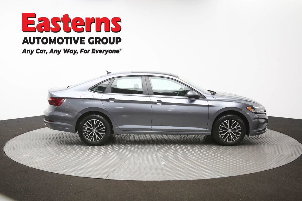 Used 2020 Volkswagen Jetta SE w/ SE Cold Weather Package image 47