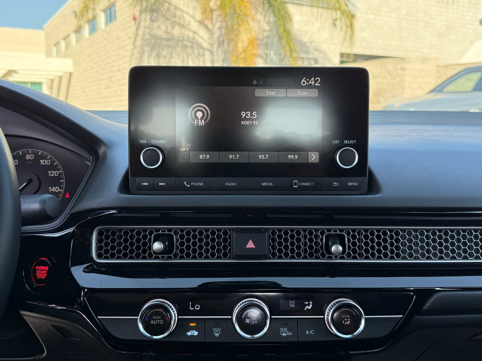 Used 2025 Honda Civic Sport image 29
