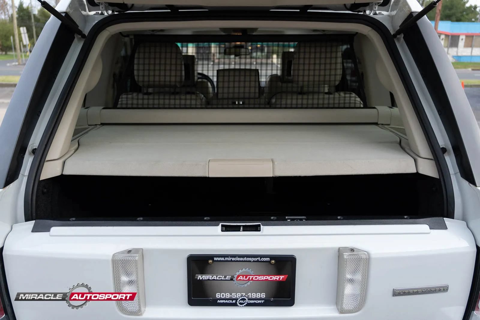 Used 2012 Land Rover Range Rover Supercharged AWD/4WD image 27