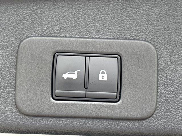 Used 2025 Nissan Murano SV FWD image 7