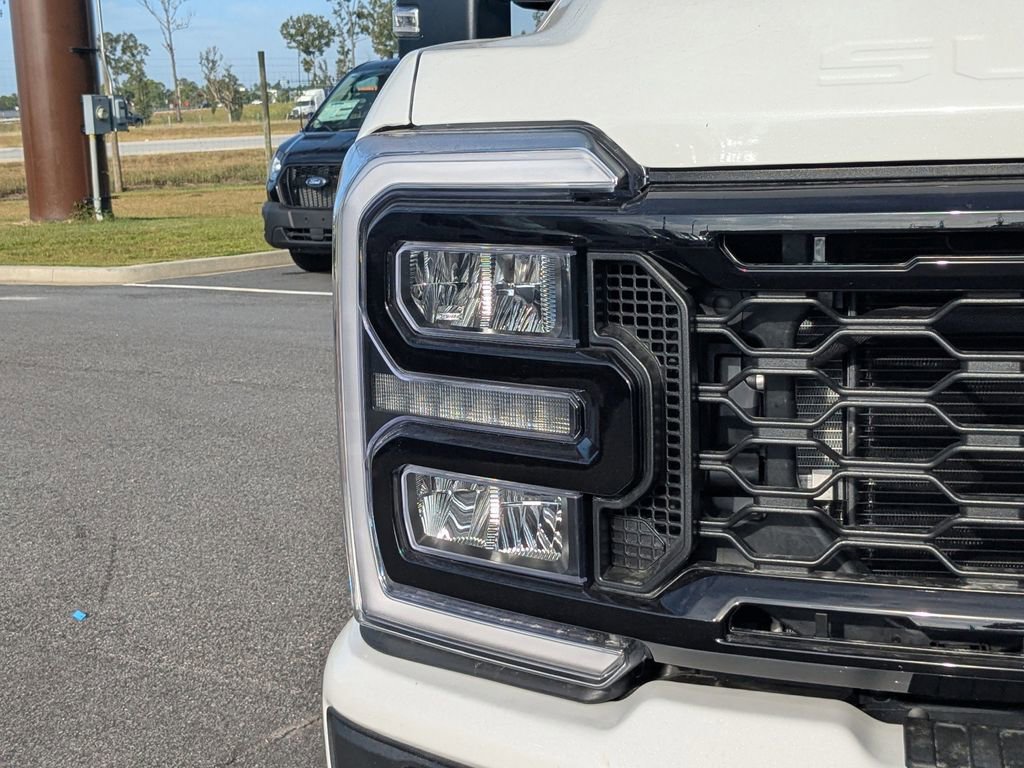 New 2026 Ford F250 Lariat w/ Black Appearance Package image 11