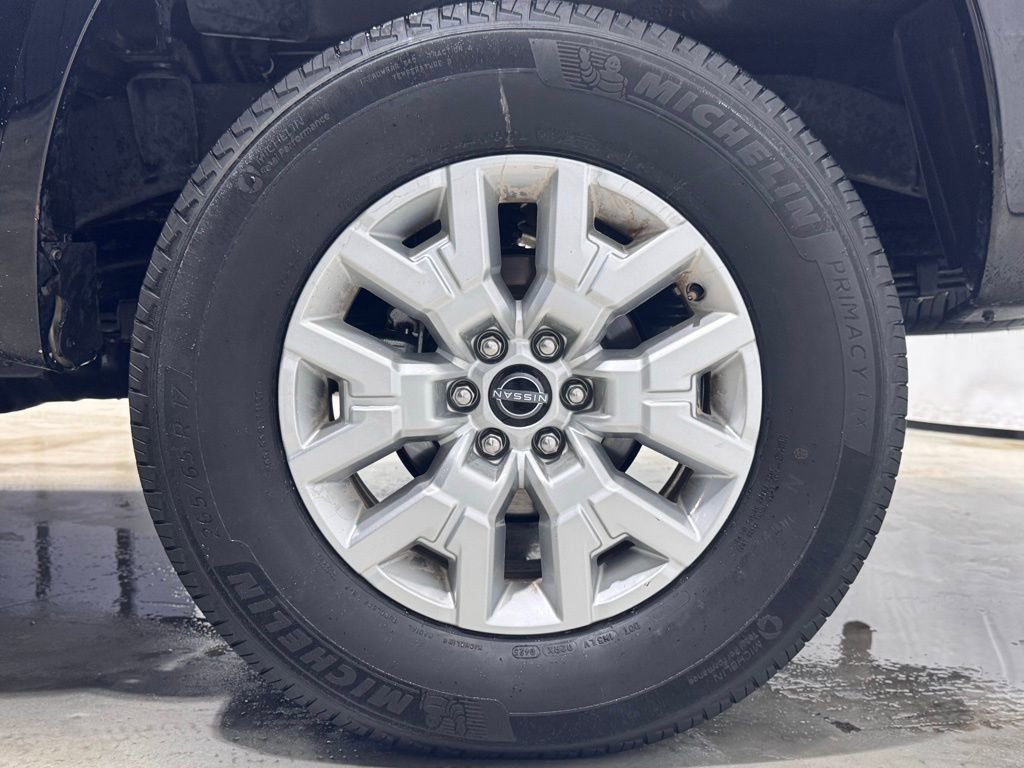 Certified 2023 Nissan Frontier SV image 14