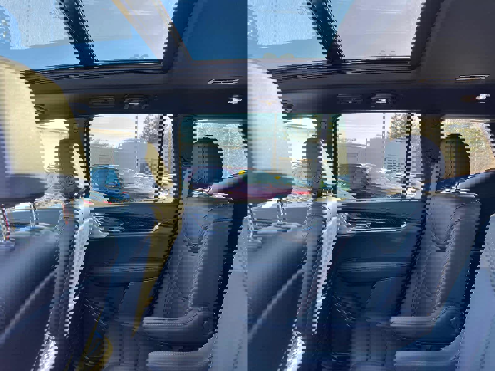 Certified 2025 Cadillac XT6 Premium Luxury image 29