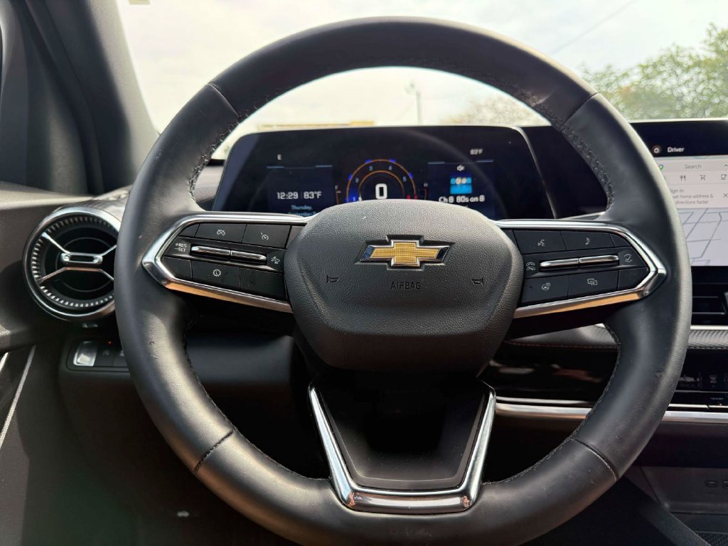 Used 2026 Chevrolet Equinox LT FWD image 18