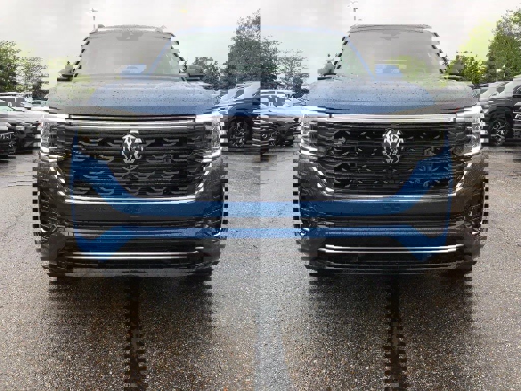 New 2025 Volkswagen Atlas SEL Premium R-Line image 2