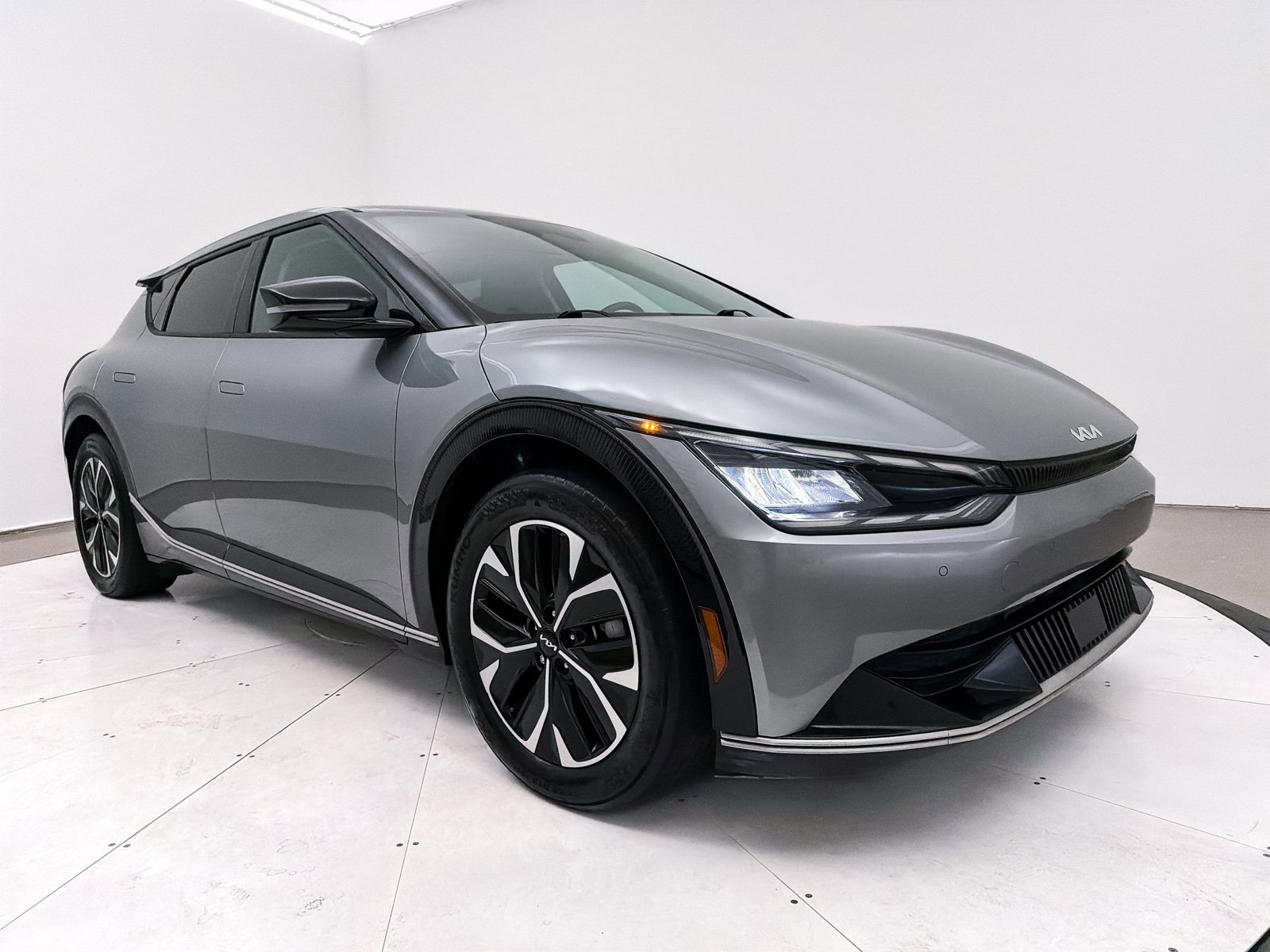 Used 2022 Kia EV6 Wind image 12