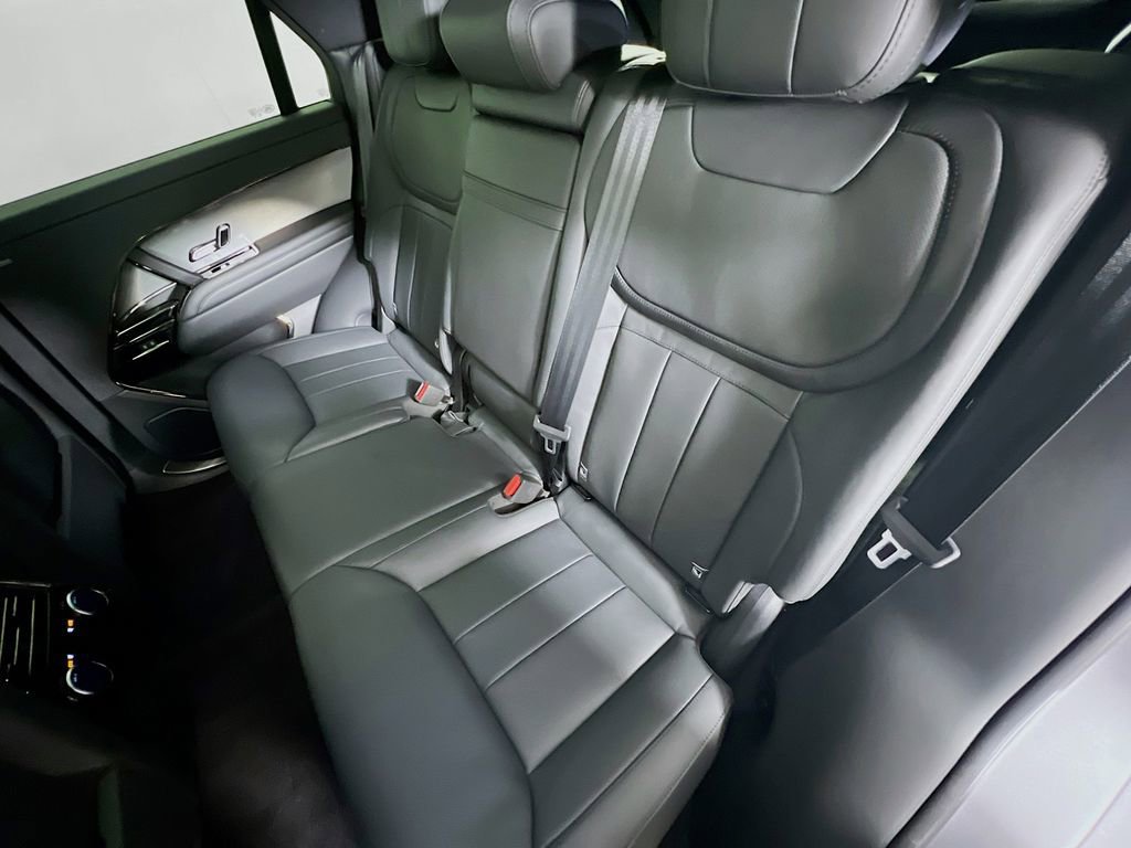 Certified 2024 Land Rover Range Rover Sport Dynamic SE image 26