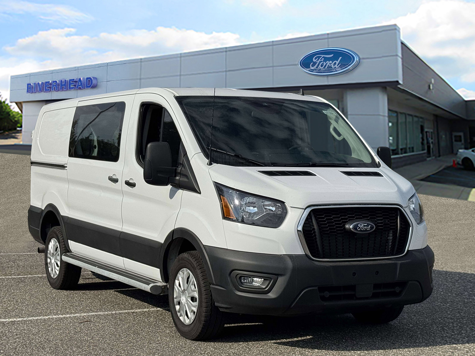 Used 2024 Ford Transit 250 Low Roof w/ Exterior Upgrade Package image 2