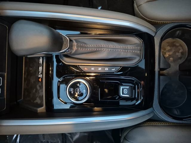 Used 2026 Chevrolet Colorado ZR2 w/ Technology Package image 23