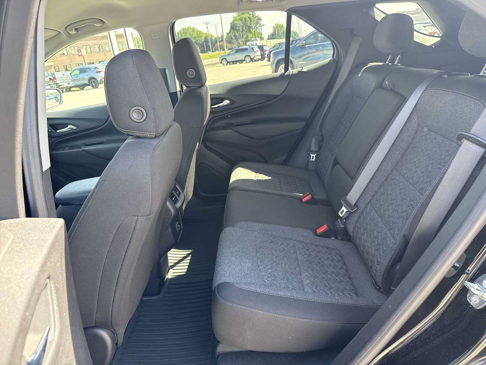 Used 2024 Chevrolet Equinox LT w/ LPO, Floor Liner Package FWD image 24