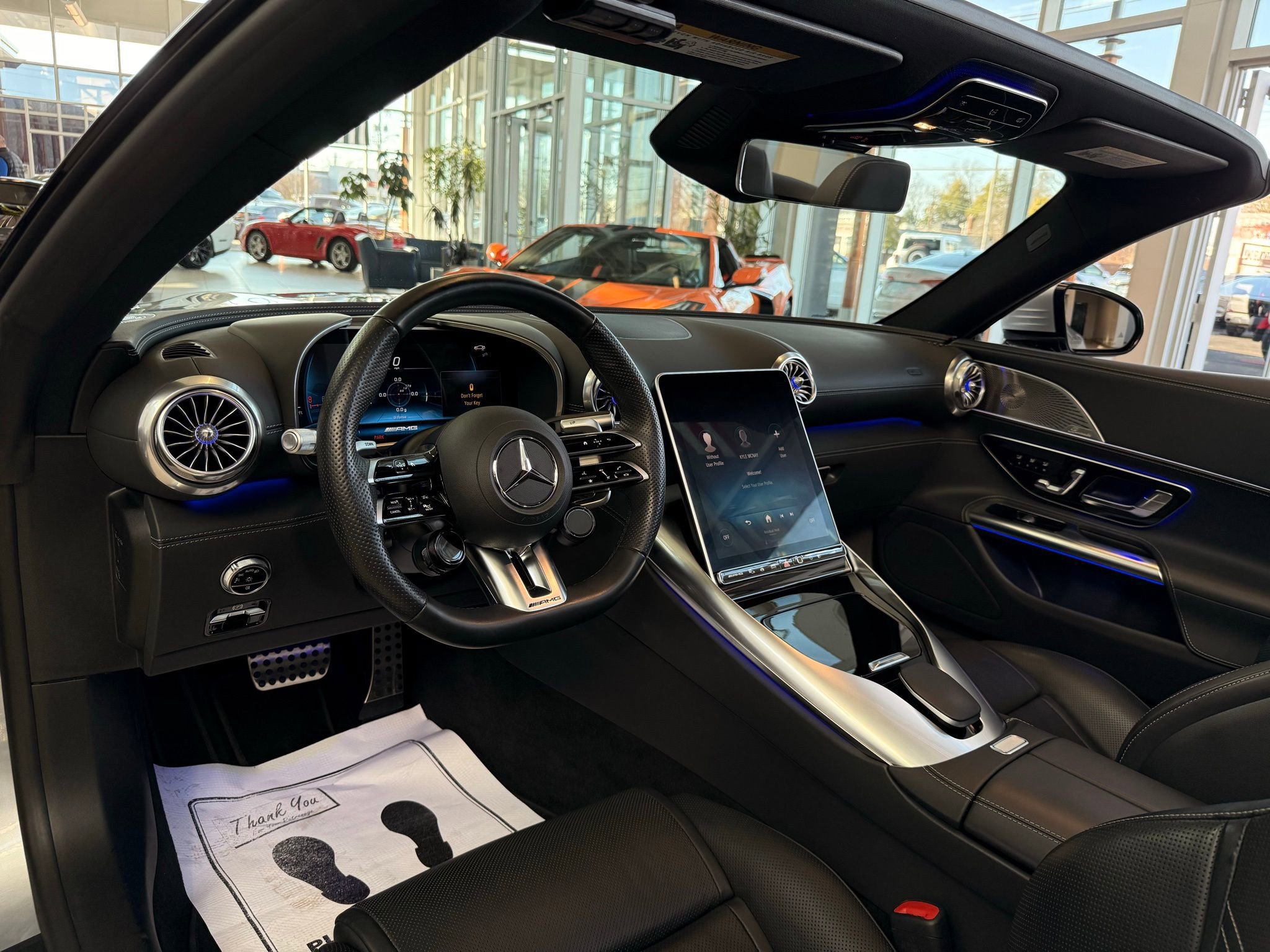 Used 2023 Mercedes-Benz SL 43 AMG w/ Driver Assistance Package image 44