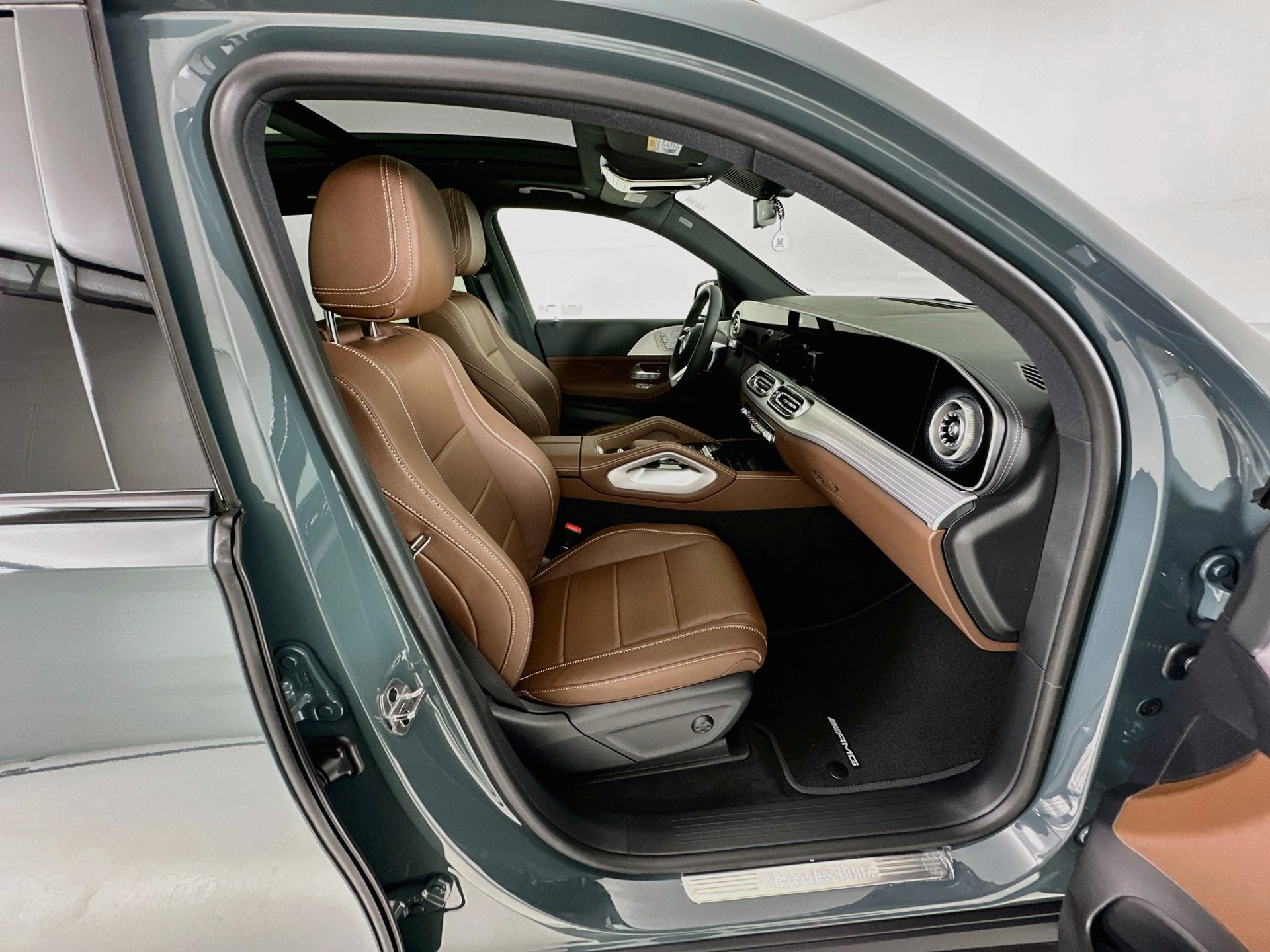 New 2027 Mercedes-Benz GLS 450 4MATIC image 33