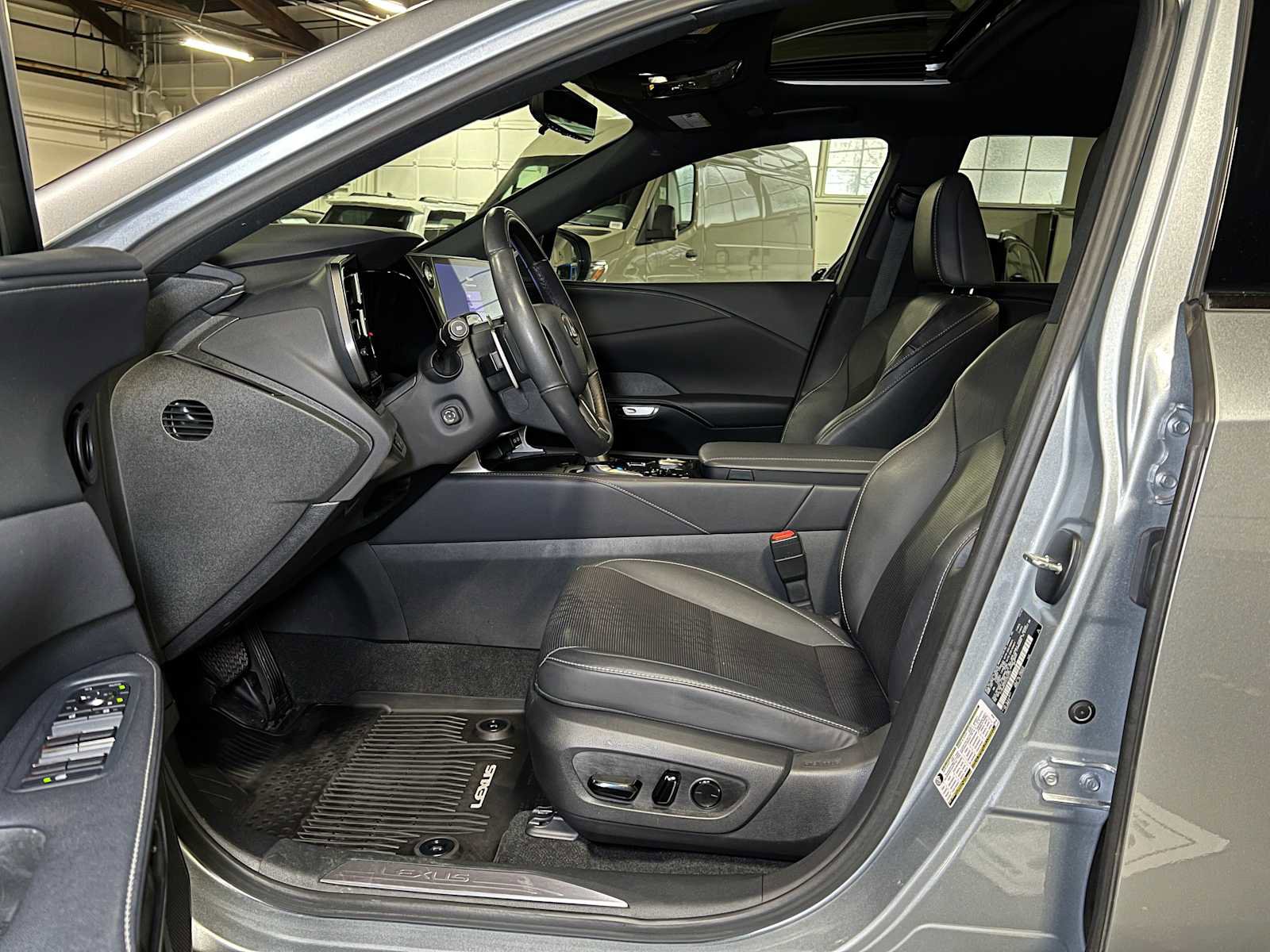 Used 2023 Lexus RX 350 Premium Plus image 24