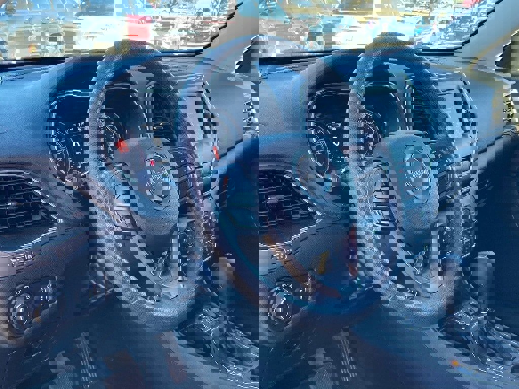 Used 2021 Jeep Cherokee Latitude image 9