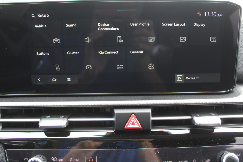 New 2027 Kia Sportage LX FWD image 42