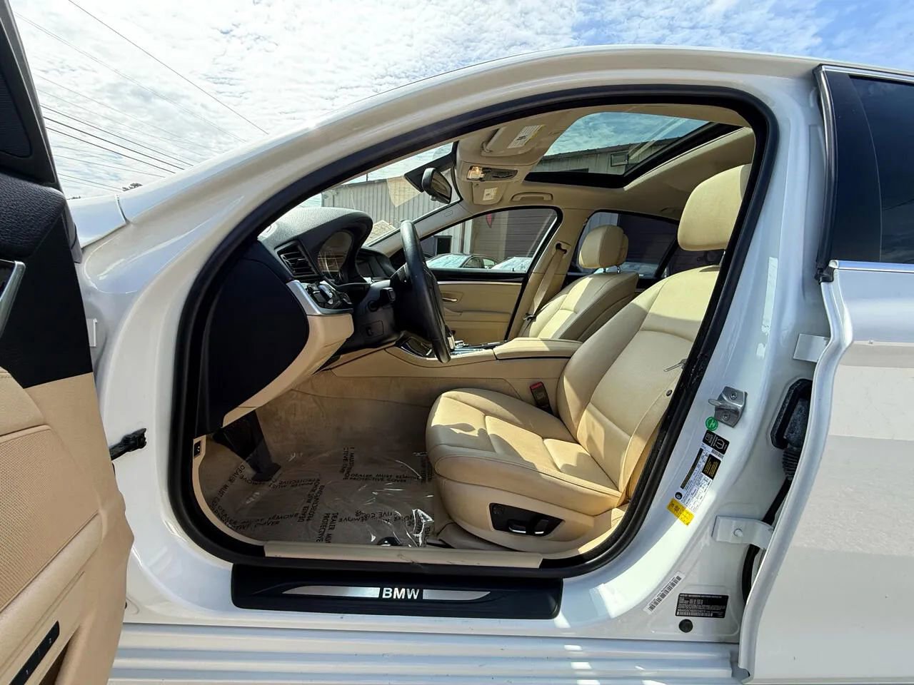 Used 2013 BMW 528i Sedan image 11