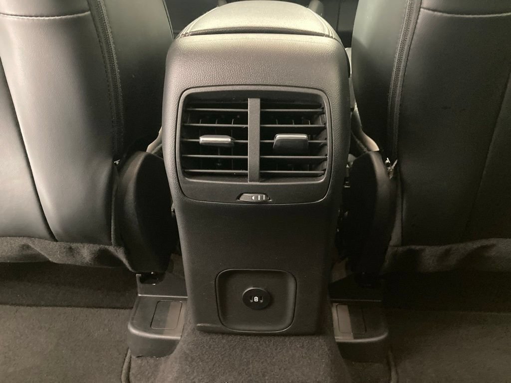 Used 2024 Ford Escape Platinum AWD/4WD image 18