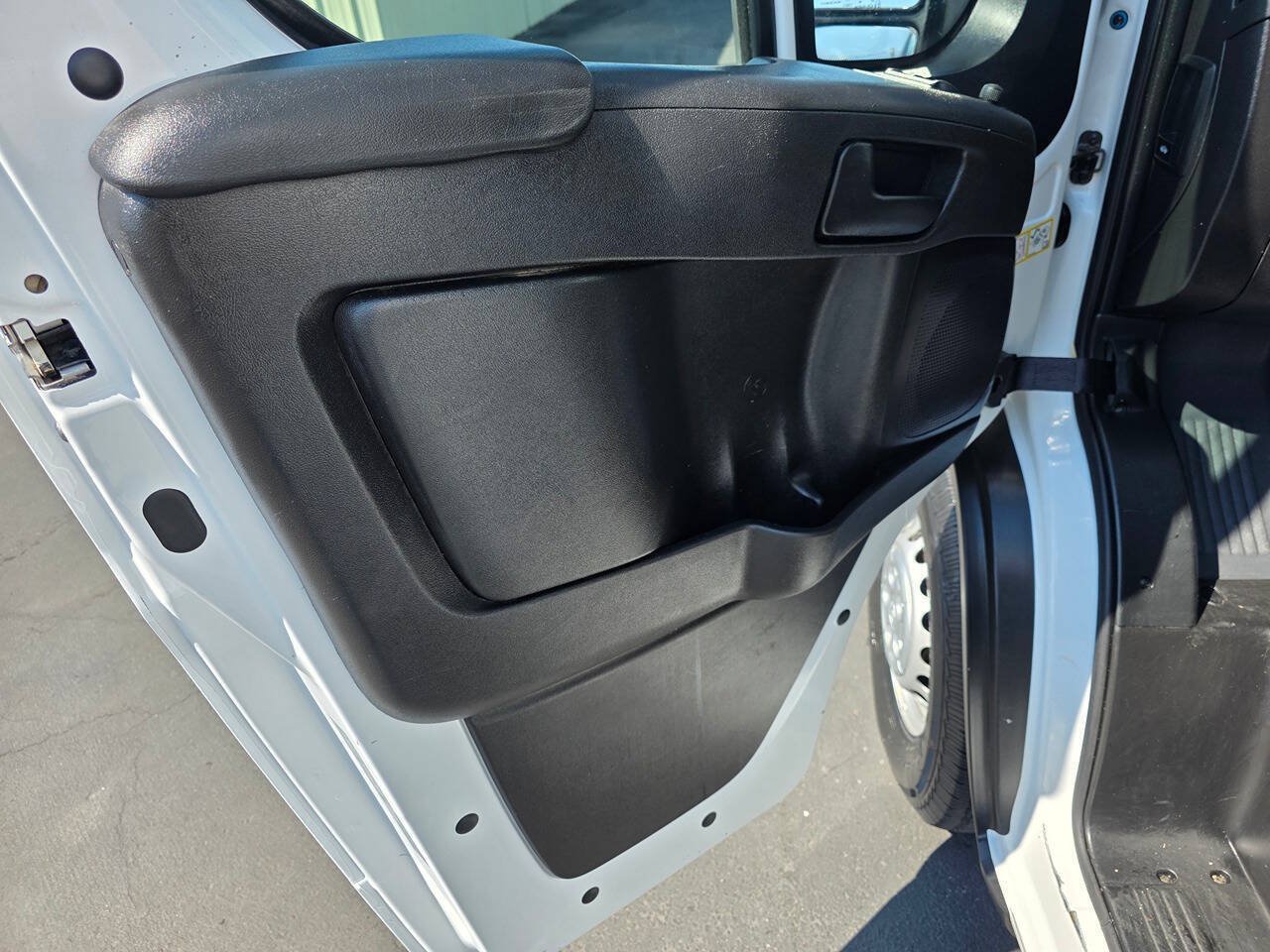 Used 2025 RAM ProMaster 3500 w/ Convenience Group FWD image 19