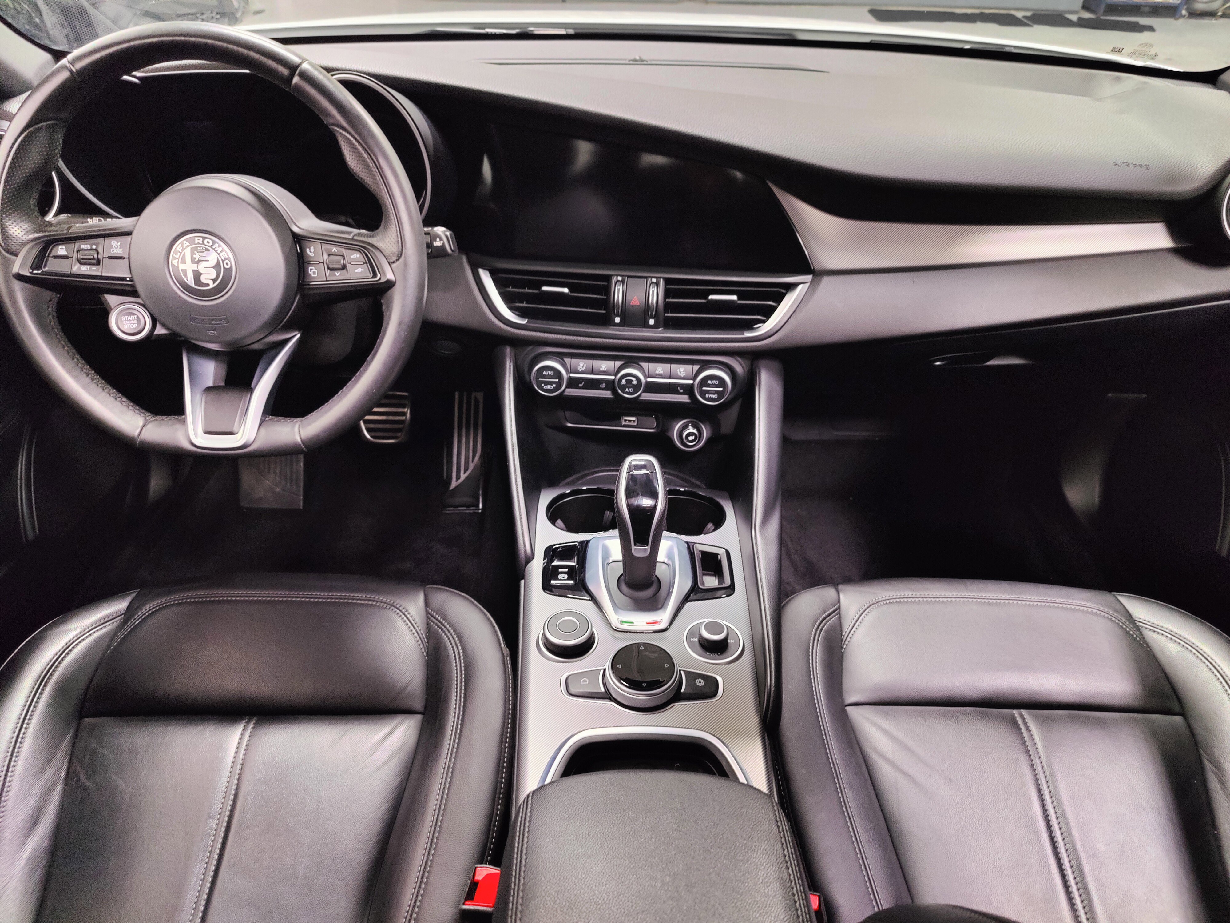 Certified 2024 Alfa Romeo Giulia Ti image 19