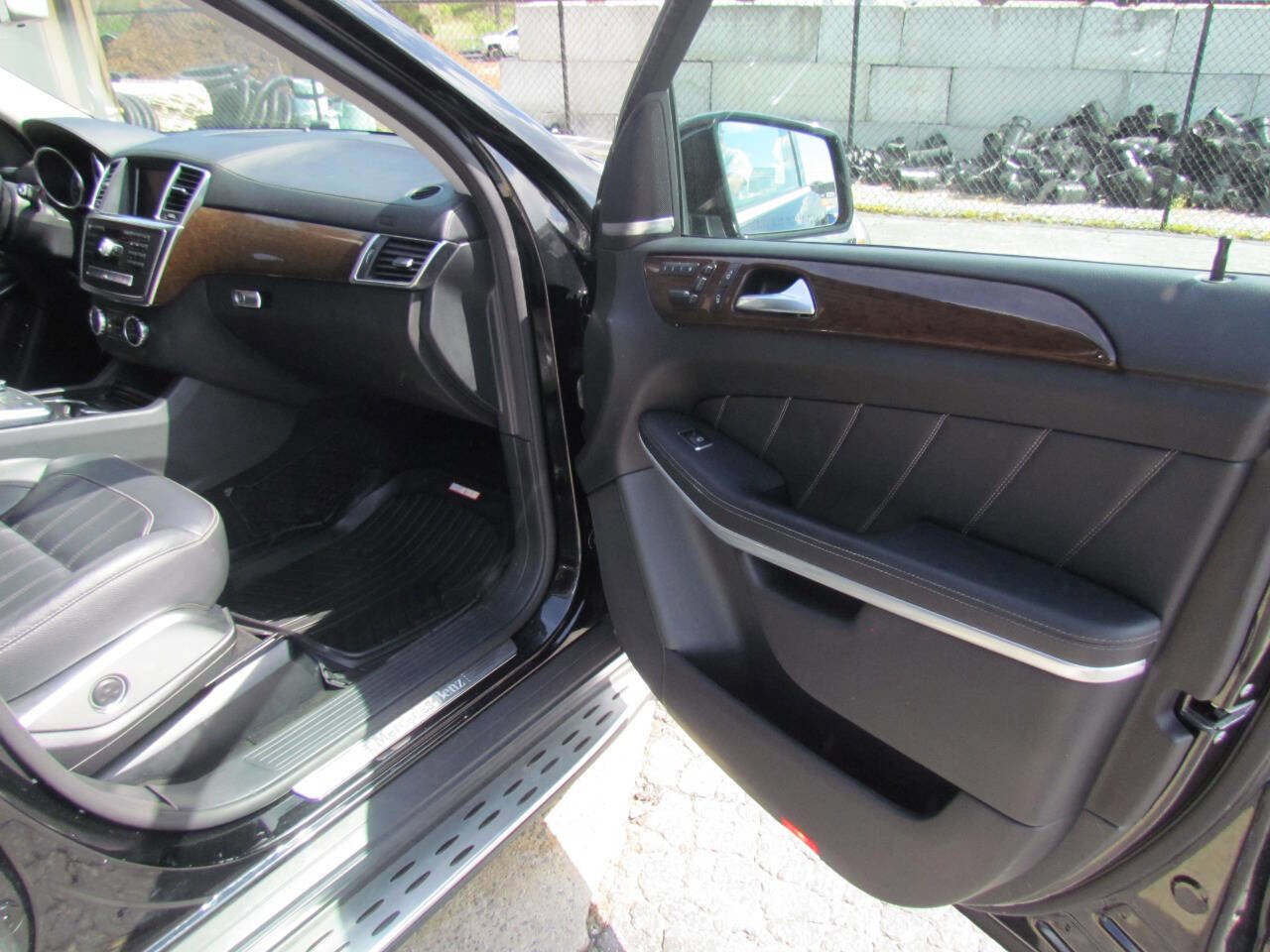 Used 2013 Mercedes-Benz GL 450 4MATIC image 17