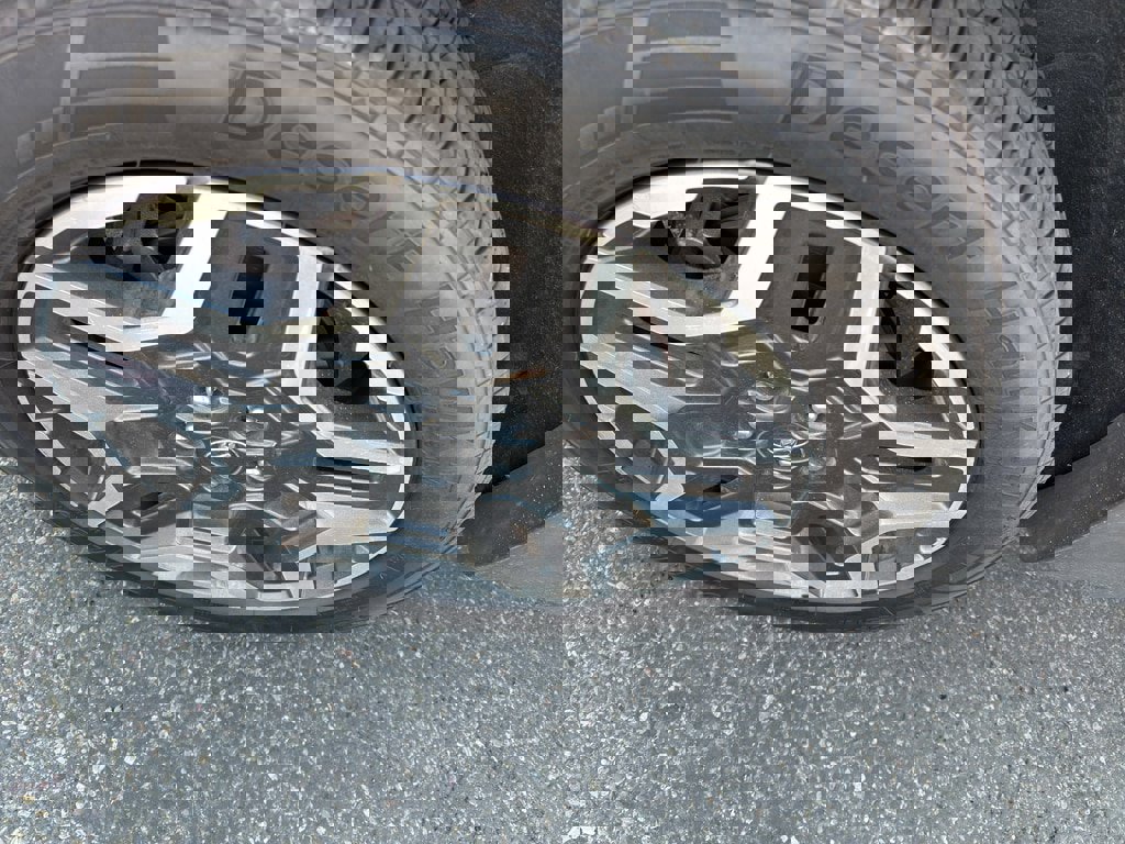 Used 2023 Hyundai Santa Fe SEL Premium image 30