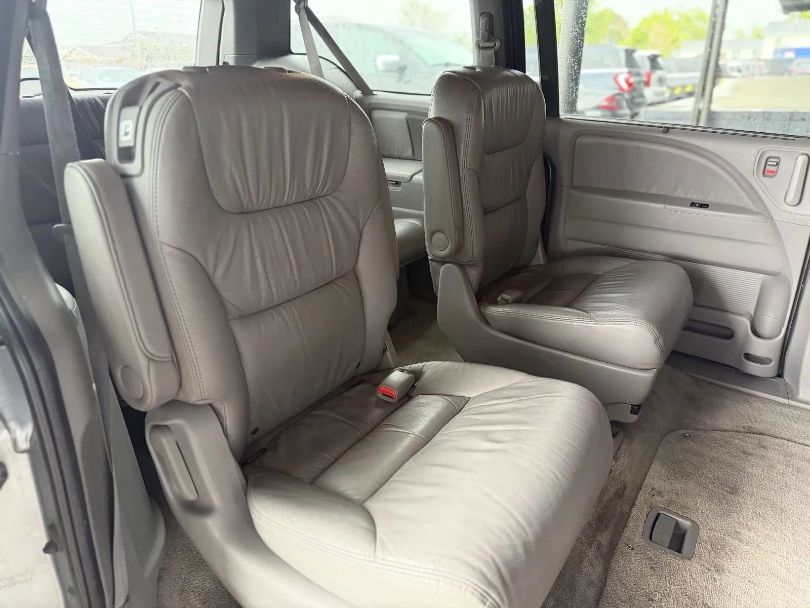 Used 2010 Honda Odyssey EX-L image 19