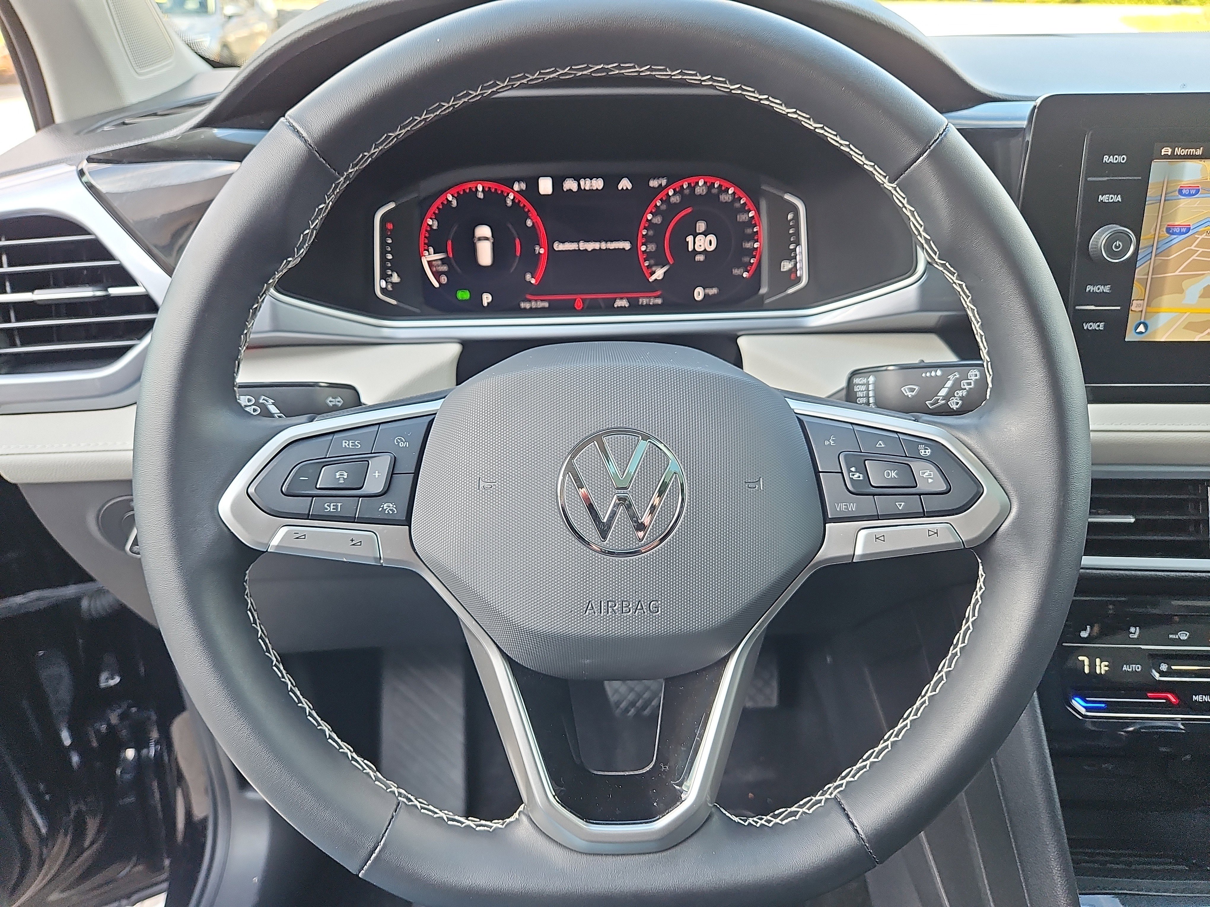 Used 2025 Volkswagen Taos SEL image 23