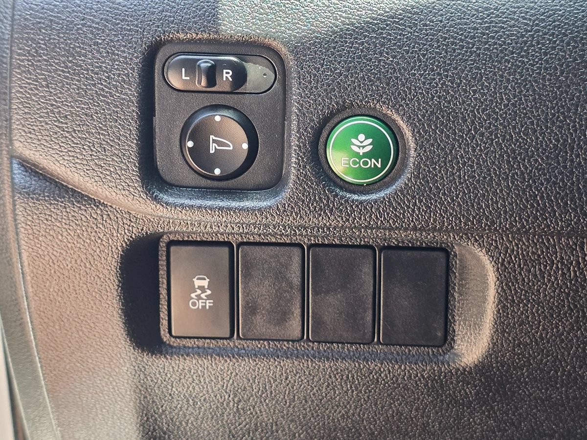 Used 2018 Honda Pilot LX image 47