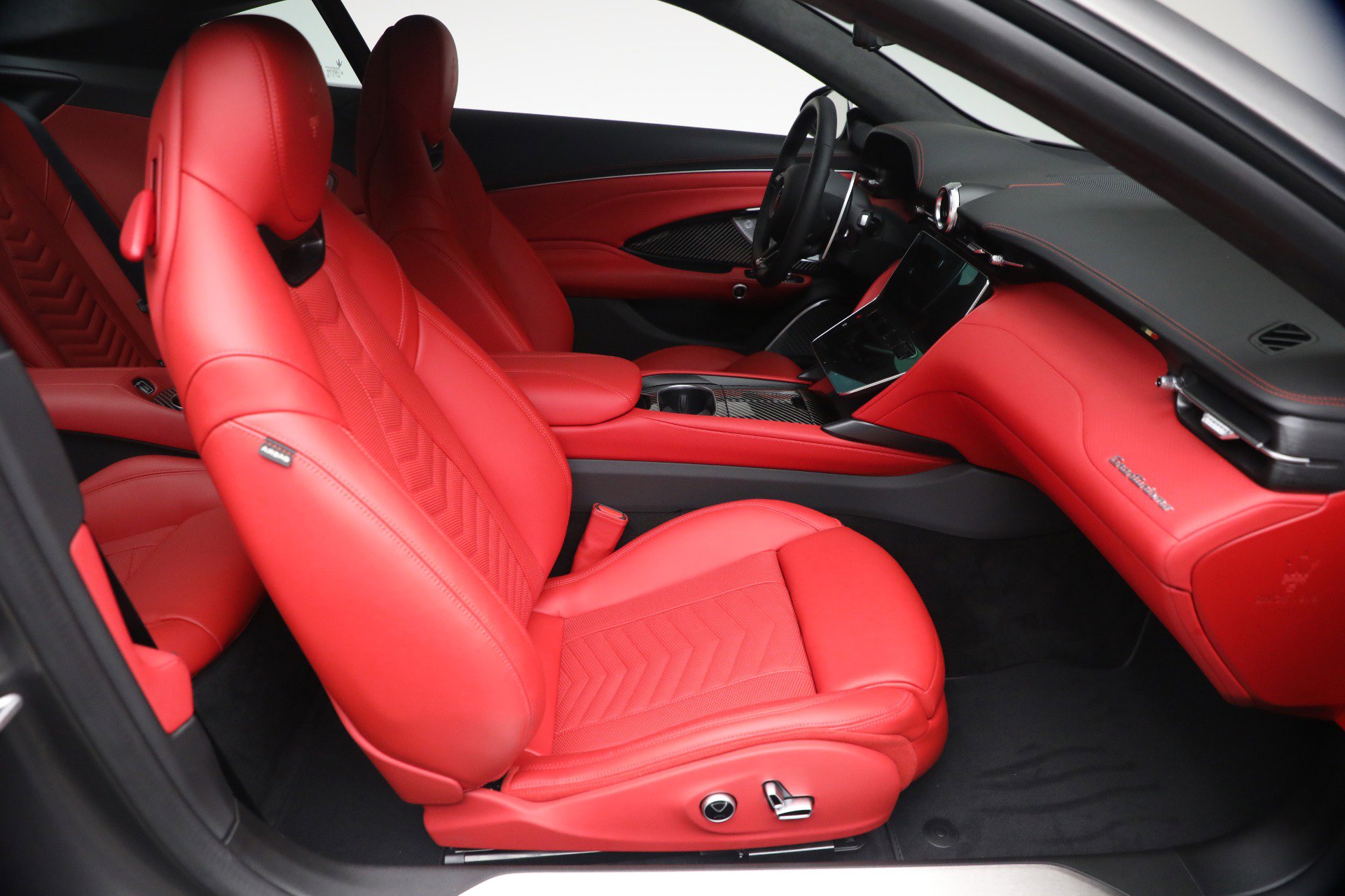 New 2026 Maserati GranTurismo Trofeo AWD/4WD image 16
