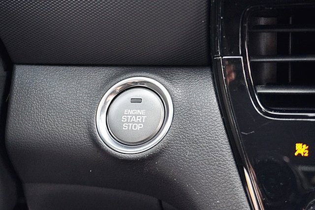 Certified 2022 Hyundai Ioniq Limited image 30