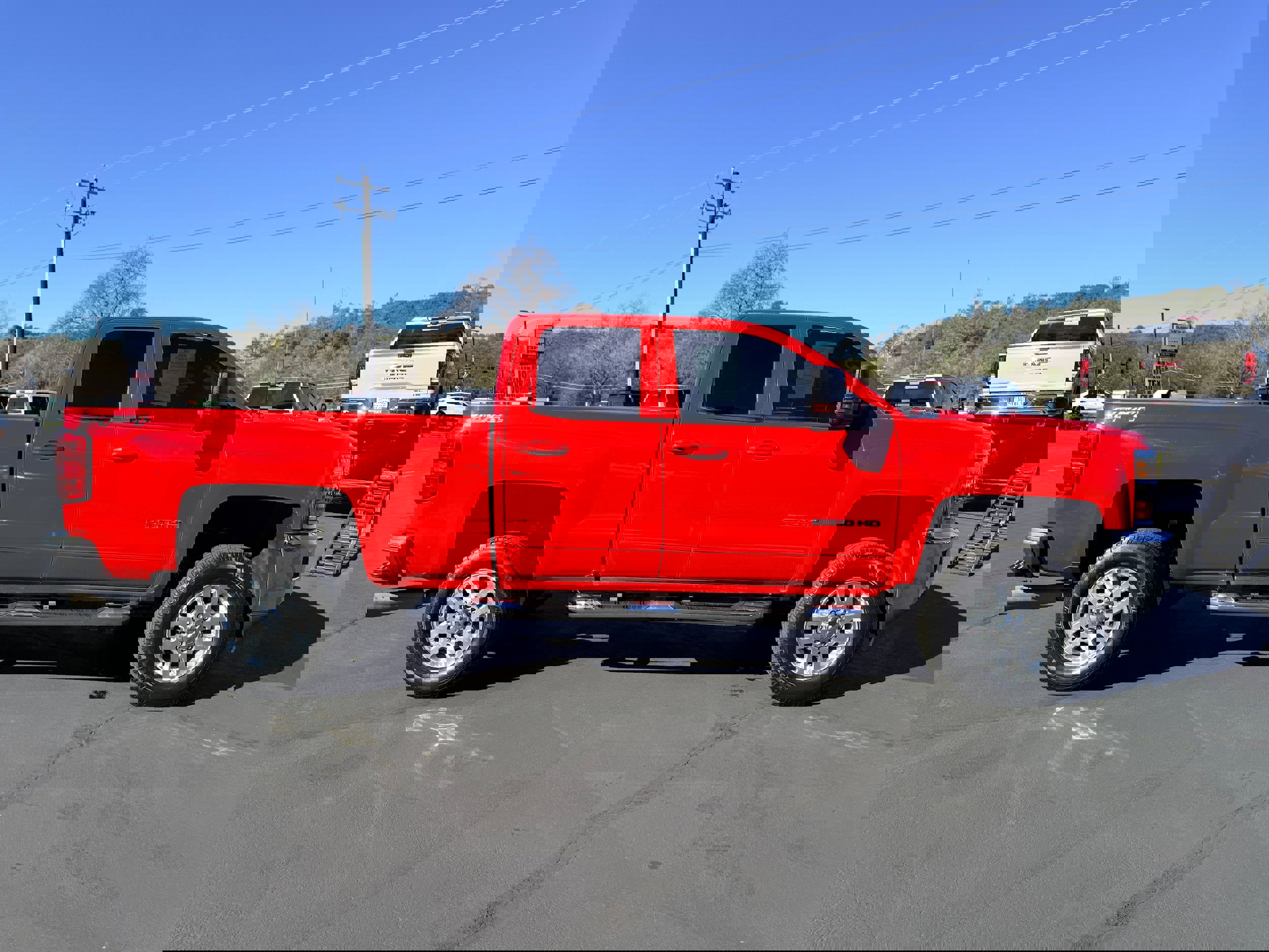 Used 2015 Chevrolet Silverado 2500 LT w/ LT Convenience Package image 5