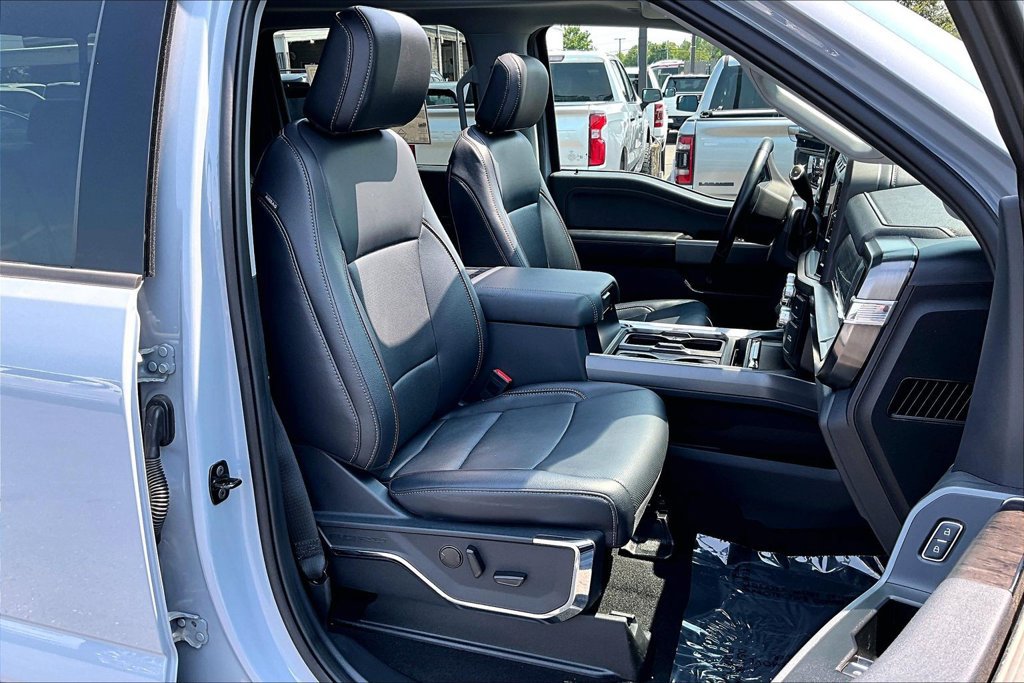 Used 2024 Ford F250 Lariat AWD/4WD image 32